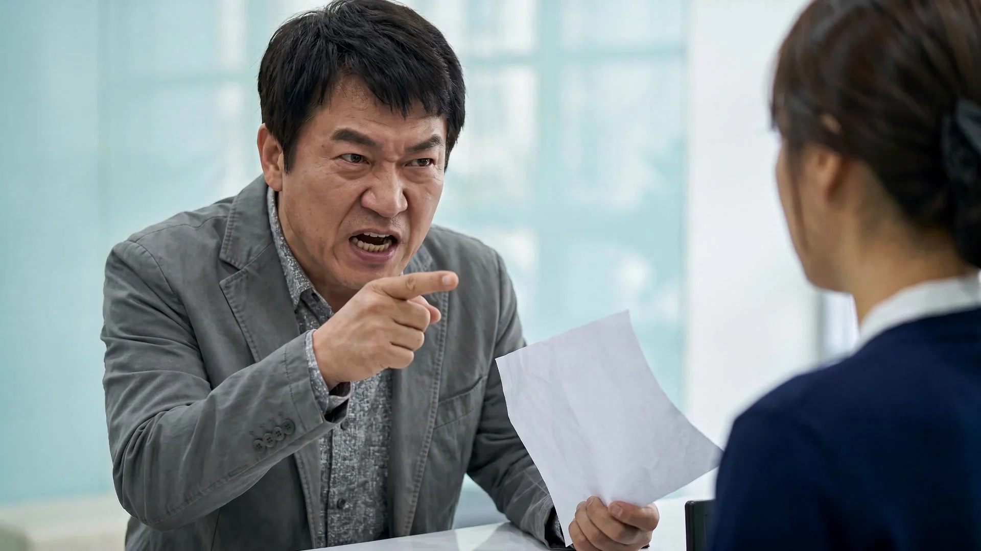 RoleFit product film: an employee freezes in front of an angry customer, practices the conversation with an AI customer in RoleFit, and handles it calmly for real.